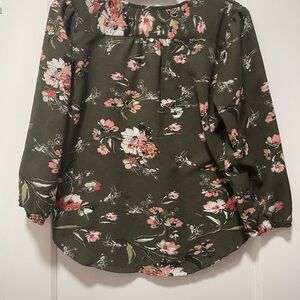Fun 2 Fun Floral Green Women's Top